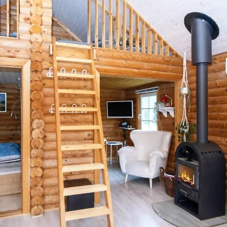 4 Person In Hovborg-by Traum *