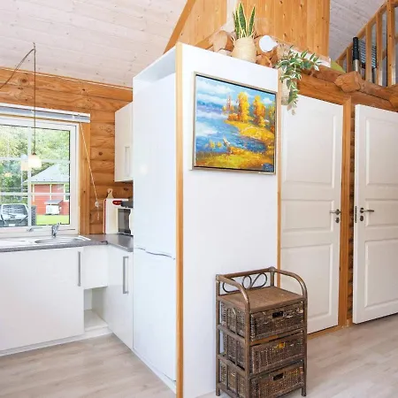 4 Person In Hovborg-by Traum *